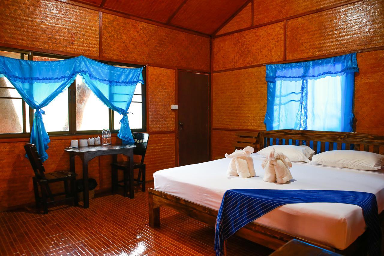 Karen Eco Lodge Ban Kat Esterno foto